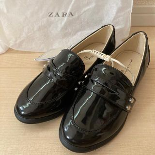 ザラキッズ(ZARA KIDS)の《新品未使用》ZARA ブラック　ローファー　(ローファー)