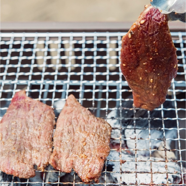 【BBQに最適！】特製たれに漬け込んだ焼肉用鹿肉スライス 食品/飲料/酒の食品(肉)の商品写真