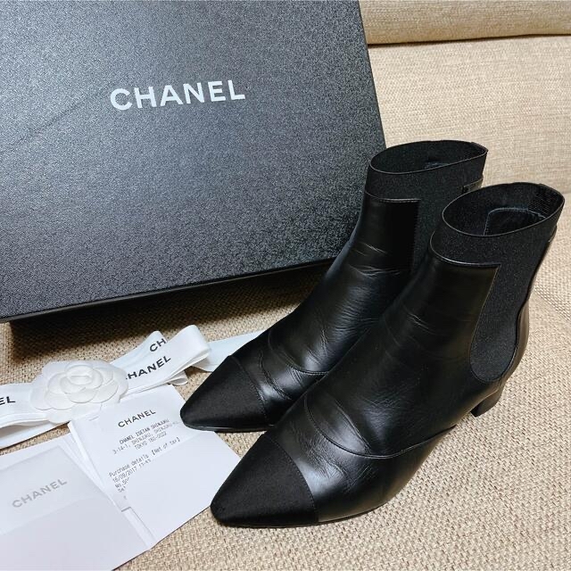 CHANEL ショートブーツ