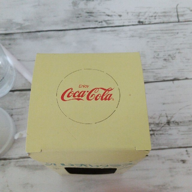 コカ・コーラ(コカコーラ)のCOCA-COLA オレオレグラス 2点セット 非売品 インテリア/住まい/日用品のキッチン/食器(グラス/カップ)の商品写真
