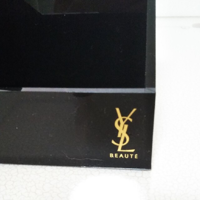 Yves Saint Laurent Beaute(イヴサンローランボーテ)の【YSL】新品イヴサンローラン   ノベルティ コスメ/美容のメイク道具/ケアグッズ(メイクボックス)の商品写真