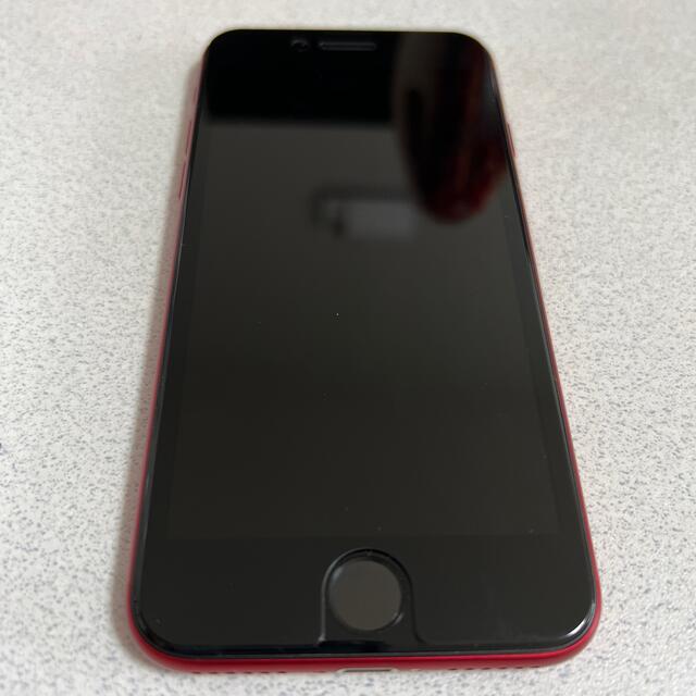 Apple(アップル)のiPhone SE 3 64GB RED スマホ/家電/カメラのスマートフォン/携帯電話(スマートフォン本体)の商品写真