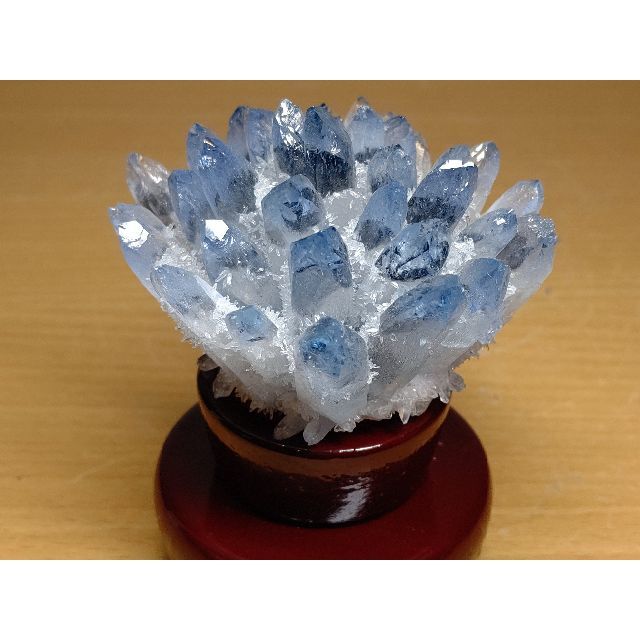 水晶 285g クォーツ クラスター 原石 鑑賞石 自然石 誕生石 宝石