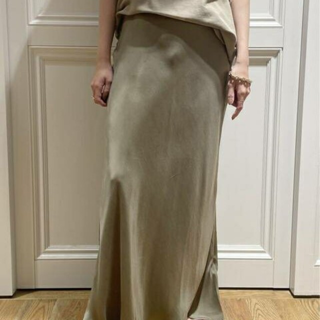 L'Appartement DEUXIEME CLASSE(アパルトモンドゥーズィエムクラス)のシャイナモート　THE BIAS スカート レディースのスカート(ロングスカート)の商品写真