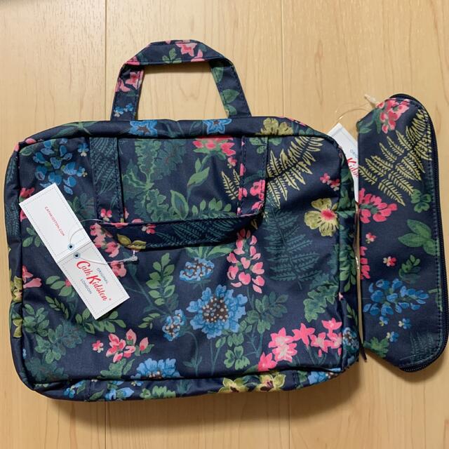 Cath Kidston(キャスキッドソン)のキッドソン　ウォッシュバッグ　ペンケース レディースのファッション小物(ポーチ)の商品写真