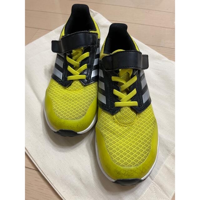 adidas(アディダス)の【美品】adidas シューズ 22.0cm キッズ/ベビー/マタニティのキッズ靴/シューズ(15cm~)(スニーカー)の商品写真