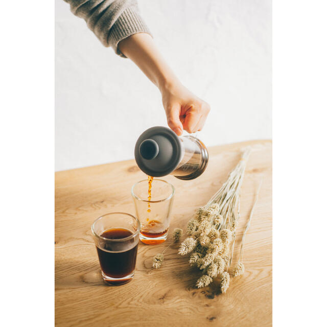 HARIO(ハリオ)のHARIO カフェプレス スリムS レッド プレス式コーヒーメーカー 1-2杯用 インテリア/住まい/日用品のキッチン/食器(調理道具/製菓道具)の商品写真