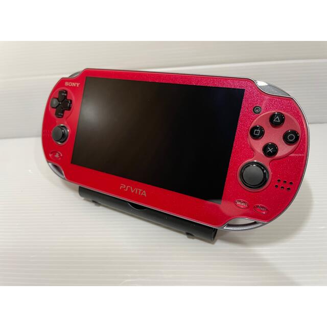 PlayStation Vita(プレイステーションヴィータ)の【液晶美品】PlayStationVita Wi-Fi レッド PCH-1000 エンタメ/ホビーのゲームソフト/ゲーム機本体(携帯用ゲーム機本体)の商品写真