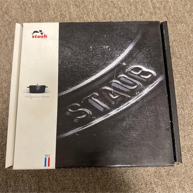 まぁ様専用☆ストウブ ココット ラウンド 黒20cm ショッピング 4940円