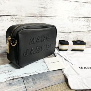 マークジェイコブス(MARC JACOBS)の【新品】MARC JACOBS ロゴクロスボディー 黒(ショルダーバッグ)