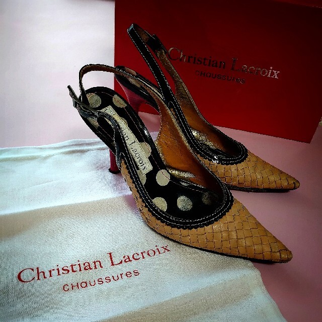 Christian Lacroix(クリスチャンラクロワ)のクリスチャンラクロワ　バックストラップパンプス　ベージュ　メッシュレザー レディースの靴/シューズ(ハイヒール/パンプス)の商品写真