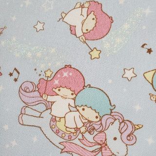 サンリオ(サンリオ)の大判はぎれキキララ柄水色オックス涼しいキラキラリトルツインスターズSANRIO⭐(生地/糸)