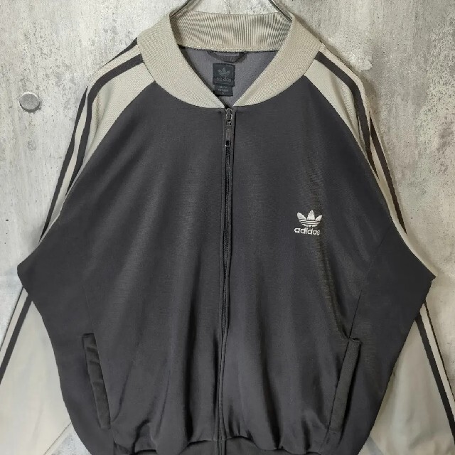 安い高品質 adidas トラックジャケット ベージュ 茶の通販 by ユロスコ