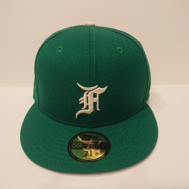 FEAR OF GOD(フィアオブゴッド)のNEW ERA 59FIFTY FEAR OF GOD 7 3/8 green メンズの帽子(キャップ)の商品写真