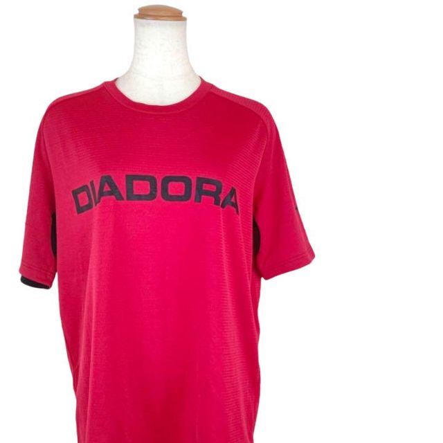 DIADORA(ディアドラ)のDIADORA　ディアドラ　メンズ　サイズL　レッド　半袖Tシャツ メンズのトップス(Tシャツ/カットソー(半袖/袖なし))の商品写真