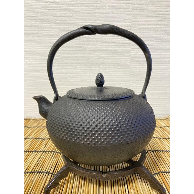 昭和期造 新品、未使用品 藤枝工房 藤枝 昌行造 南部鉄瓶 南部 昭和期造 新品、未使用品 藤枝工房 藤枝 昌行造 南部鉄瓶 南部