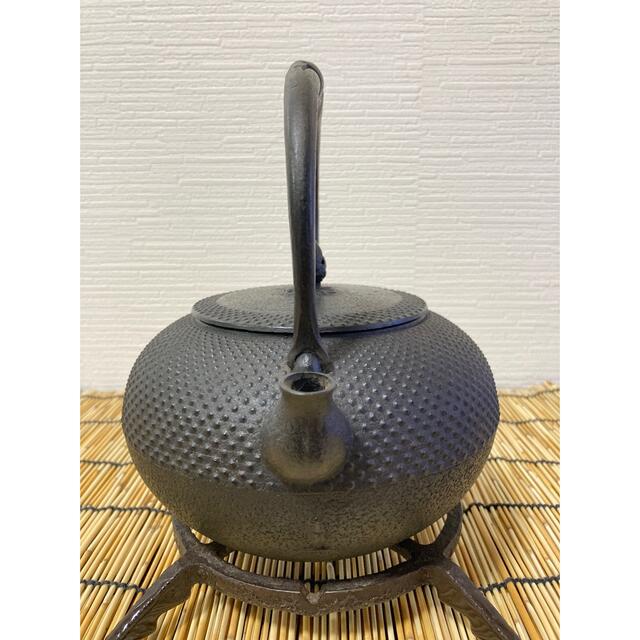 昭和期造 新品、未使用品 藤枝工房 藤枝 昌行造 南部鉄瓶 南部 昭和期造 新品、未使用品 藤枝工房 藤枝 昌行造 南部鉄瓶 南部