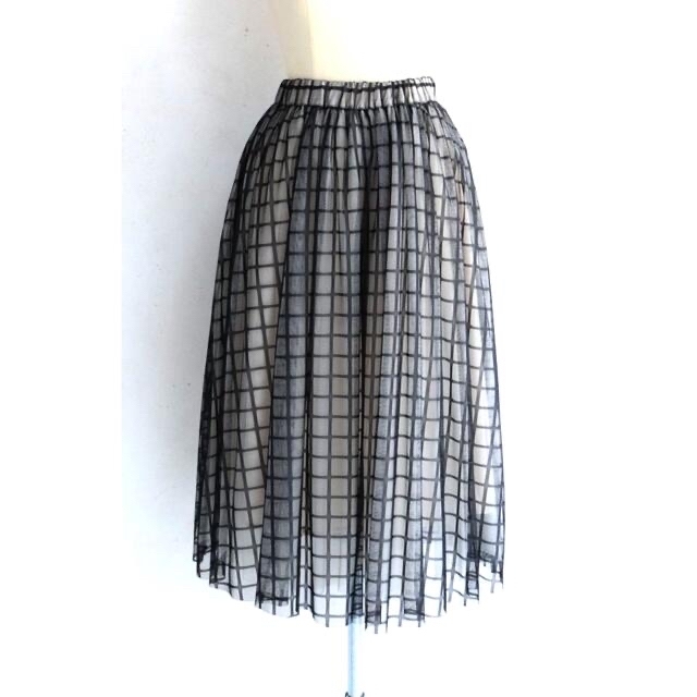 cawaii 黒ステンドグラス　チュールスカートM 超美品 レディースのスカート(ひざ丈スカート)の商品写真