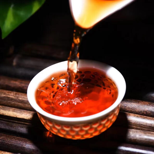【黒茶】糯米プーアル茶 100g/袋 食品/飲料/酒の飲料(茶)の商品写真