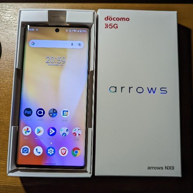 arrows NX9 ゴールド ほぼ未使用