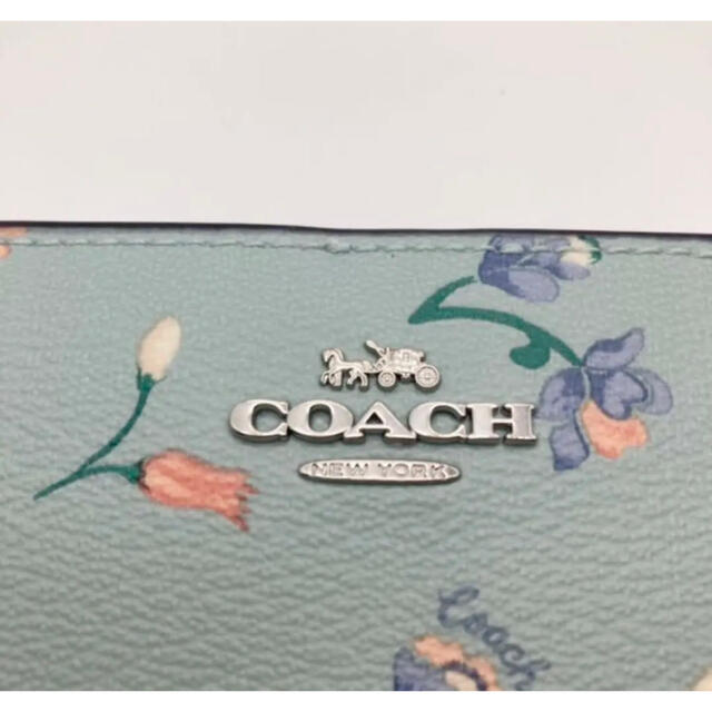 COACH(コーチ)のコーチ　新作　折り財布　花柄　ミントグリーン　大人気　スナップウォレット レディースのファッション小物(財布)の商品写真