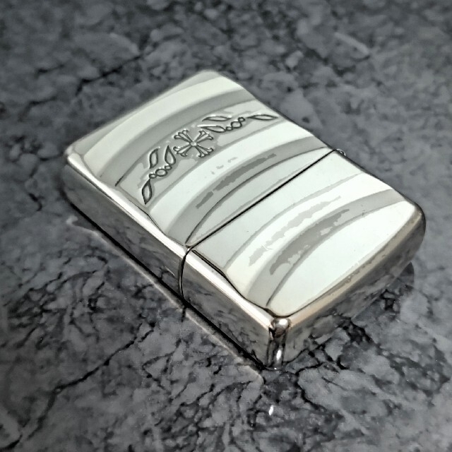 ZIPPO(ジッポー)のZIPPO Deep Digging Cross Armor2003年製 廃盤品 メンズのファッション小物(タバコグッズ)の商品写真