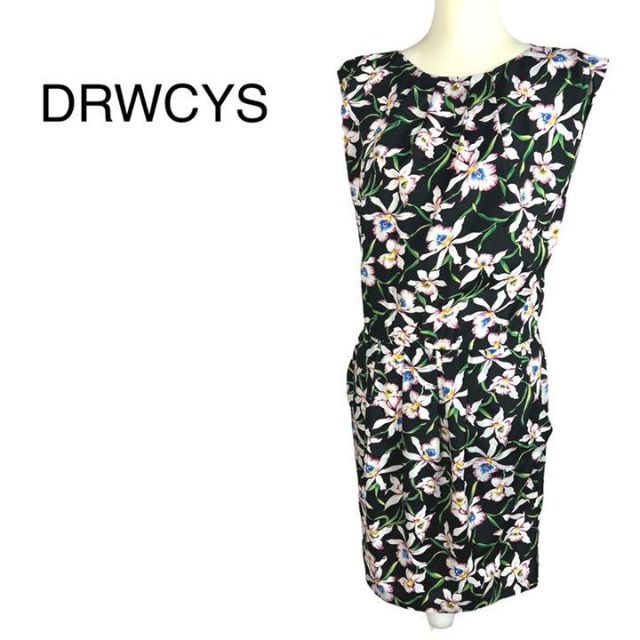 DRWCYS(ドロシーズ)のタグ付　未使用　ドロシーズ　花柄ワンピース　ポリエステル　黒白緑　Mサイズ相当 レディースのワンピース(ひざ丈ワンピース)の商品写真