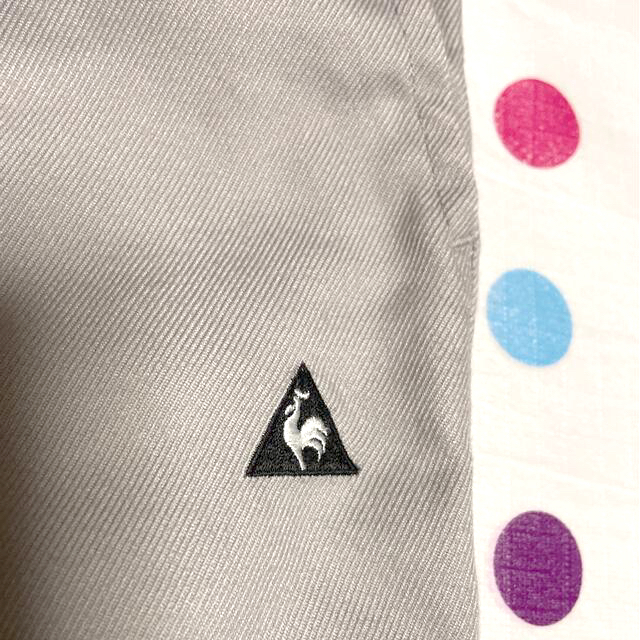 le coq sportif(ルコックスポルティフ)のルコック　ゴルフパンツ　胴囲88cm ライトグレー スポーツ/アウトドアのゴルフ(ウエア)の商品写真