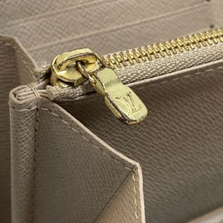 ルイヴィトン LOUIS VUITTON ジッピーウォレット M67805 エピ