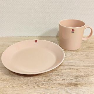 イッタラ(iittala)のイッタラ ティーマ パウダー マグ 0.3L & プレート 17cm(食器)