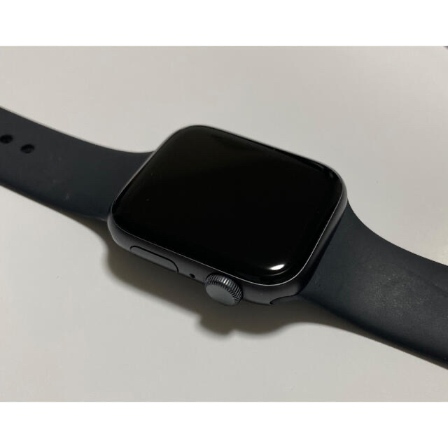 Apple Watch(アップルウォッチ)のApple Watch SE 44mm GPSモデル メンズの時計(腕時計(デジタル))の商品写真