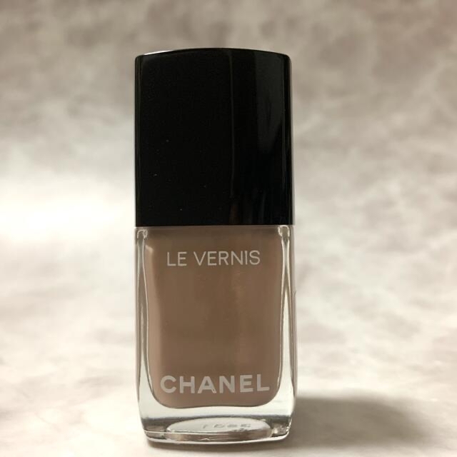 CHANEL(シャネル)のCHANEL ヴェルニ ロングトゥニュ 703 アフターグロウ ネイルカラー コスメ/美容のネイル(マニキュア)の商品写真