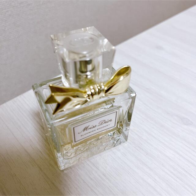 Dior(ディオール)のミスディオール　ブルーミングブーケ　オードゥトワレ　50ml コスメ/美容の香水(香水(女性用))の商品写真