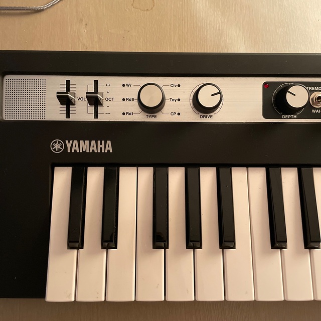 ヤマハ(ヤマハ)のYamaha Reface CP エレクトリックピアノ　シンセサイザー 楽器の鍵盤楽器(キーボード/シンセサイザー)の商品写真