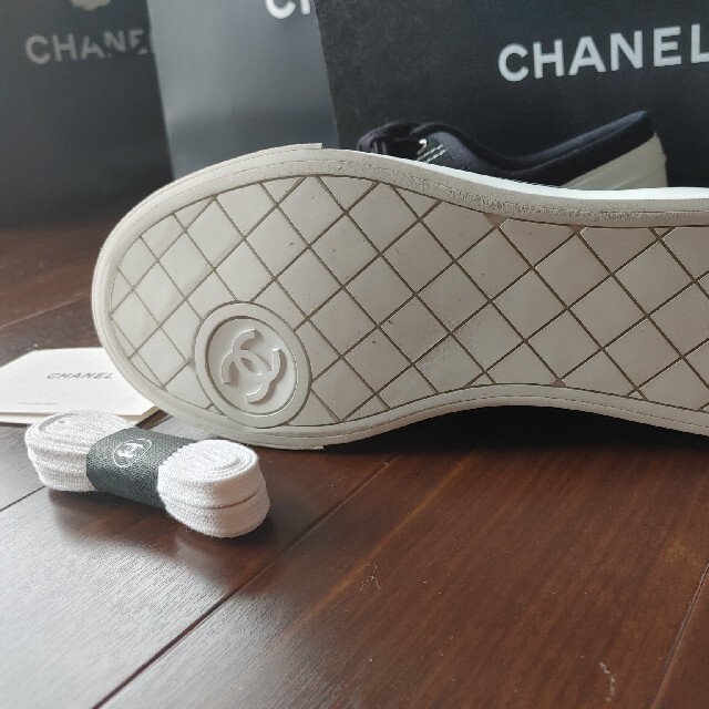 CHANELスニーカー