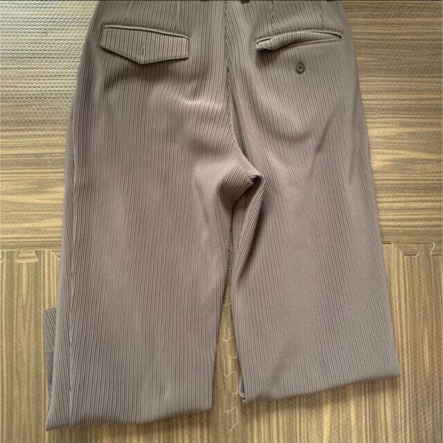 stein(シュタイン)のstein GRADATION PLEATS TWO TUCK TROUSERS メンズのパンツ(スラックス)の商品写真