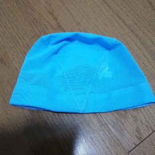 ニシマツヤ(西松屋)の水泳帽☆Mサイズ(帽子)