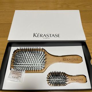 ケラスターゼ(KERASTASE)のケラスターゼ　パドルブラシセット　箱なし　夕方まで値下げ(ヘアブラシ/クシ)