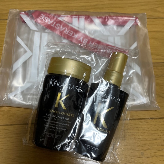 KERASTASE(ケラスターゼ)のケラスターゼ　ポーチ付き コスメ/美容のヘアケア/スタイリング(オイル/美容液)の商品写真