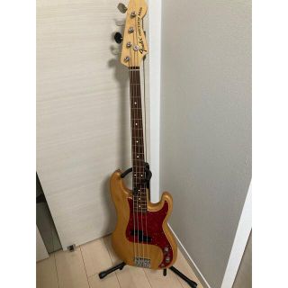 フェンダー(Fender)のSCANDAL TOMOMI P BASS(エレキベース)