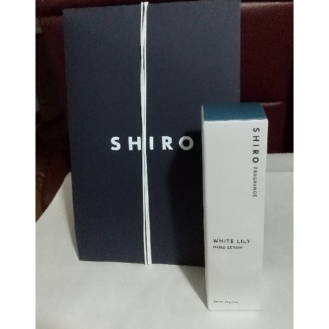 taruto様専用✨SHIRO ホワイトリリー ハンド美容液 30g コスメ/美容のスキンケア/基礎化粧品(美容液)の商品写真