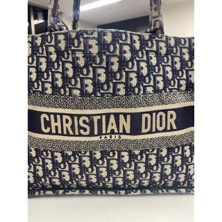 ディオール(Dior)のDior book tote ミディアムバッグ(トートバッグ)