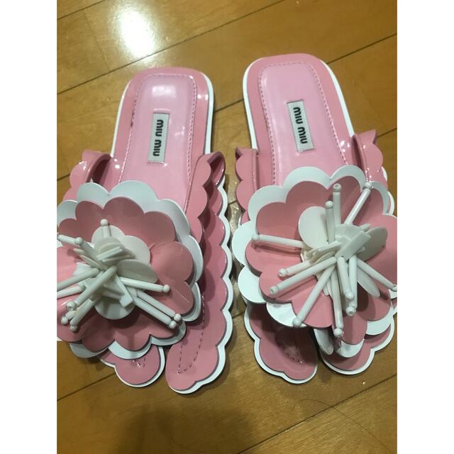 miumiu サンダル