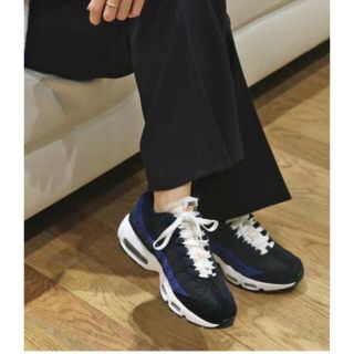 ドゥーズィエムクラス(DEUXIEME CLASSE)の未使用　NIKE AIR MAX95  24.5センチ(スニーカー)