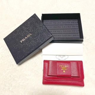 プラダ(PRADA)のPRADA プラダ  キーケース リボン　ピンク(キーケース)