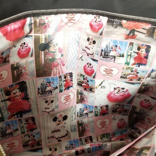 Disney(ディズニー)のトータリーミニーマウス　トートバッグ　バッグ　ミニー　ディズニー エンタメ/ホビーのおもちゃ/ぬいぐるみ(キャラクターグッズ)の商品写真