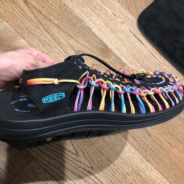 KEEN(キーン)のKEEN ユニーク　レインボー メンズの靴/シューズ(サンダル)の商品写真