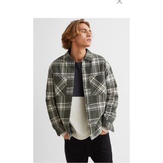 エイチアンドエム(H&M)のH&M パーデッドオーバーシャツ(シャツ)