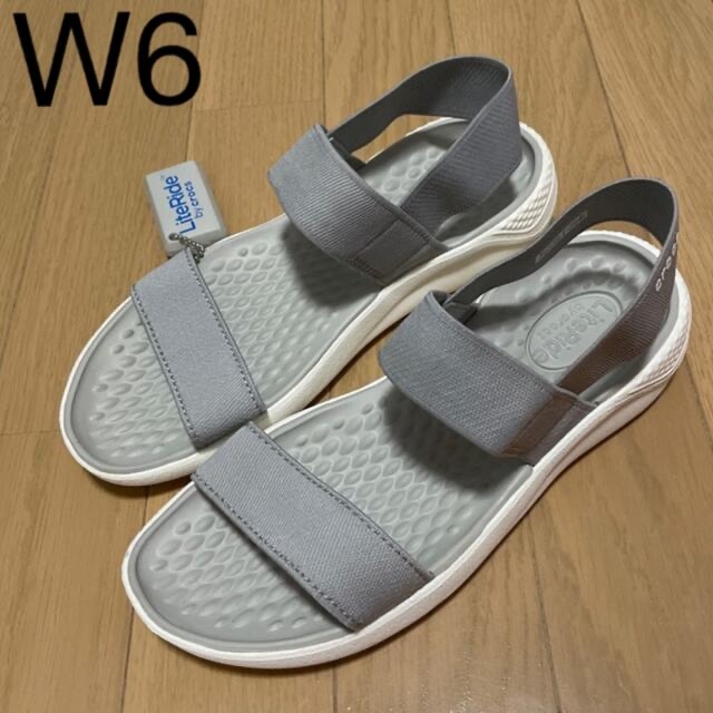 crocs(クロックス)の未使用 クロックス ライトライド サンダル ウィメン W6  レディースの靴/シューズ(サンダル)の商品写真