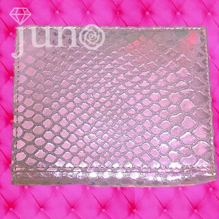 ASH&DIAMONDS メタリッククロコ ラインストーン 折り財布 ピンク